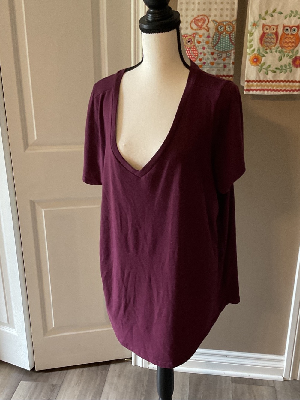 torrid Deep V-Neck Short Sleeve Tee in Burgundy Plum